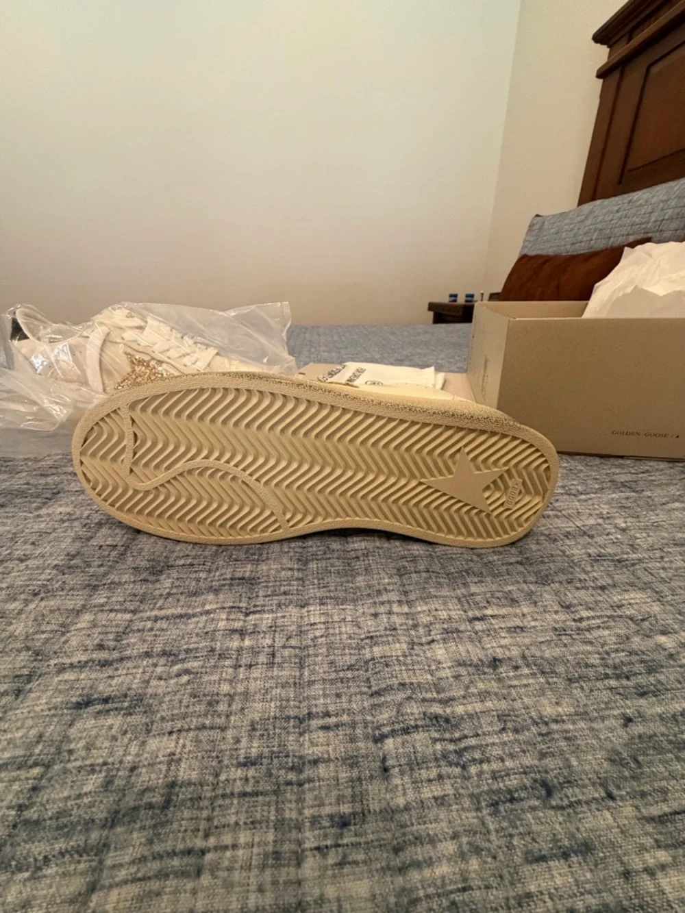 Golden Goose Women’s White Sneakers with Gold Glitter Star Detail - Picture 9 of 16